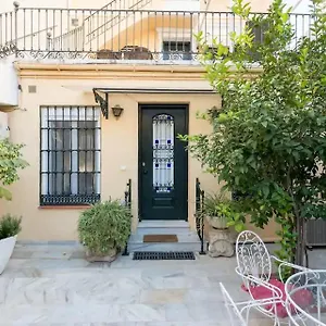 https://apartamento-con-patio.1costadelsol.com